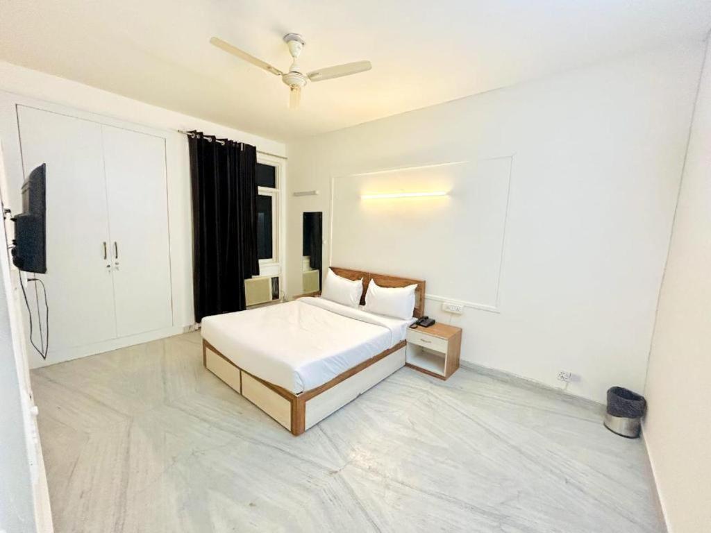 Luxury Homes - Greater Kailash Hotel