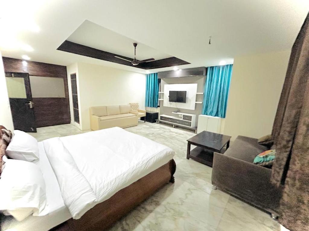Luxury Homes - Greater Kailash 3* New Delhi
