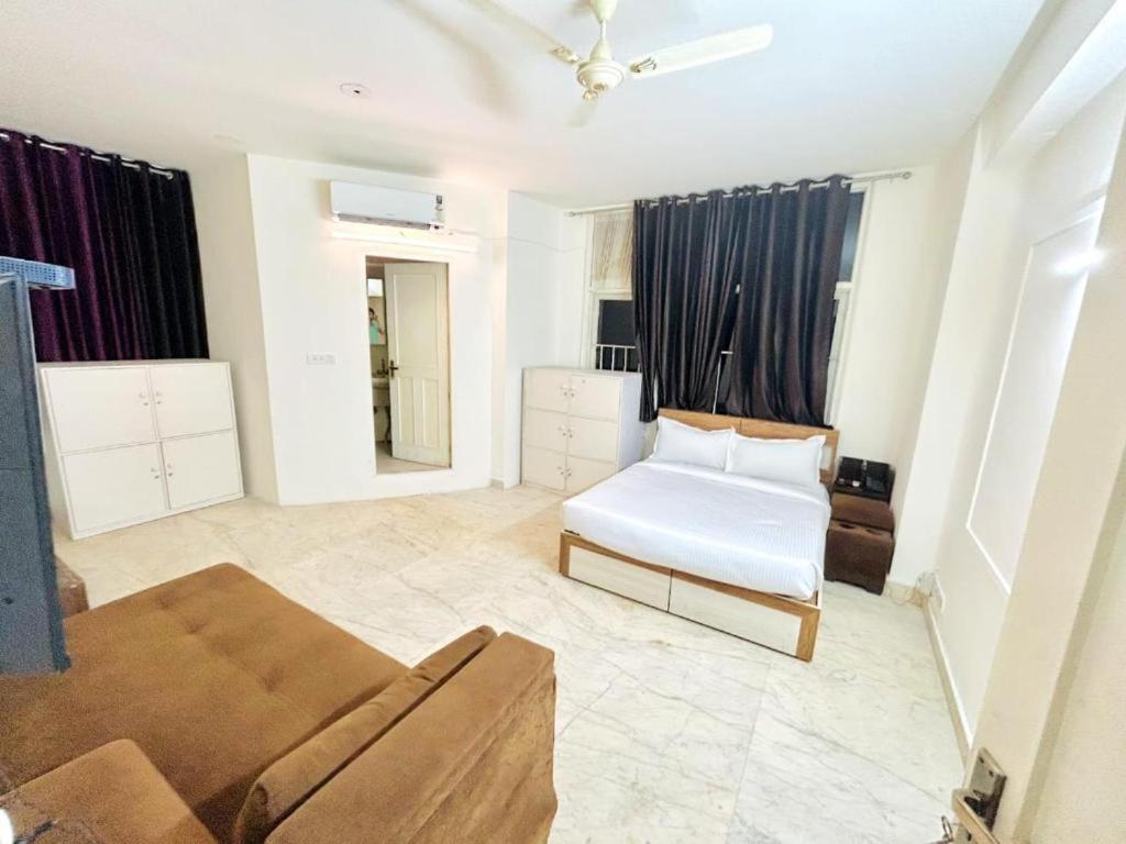 Hotel Luxury Homes - Greater Kailash New Delhi